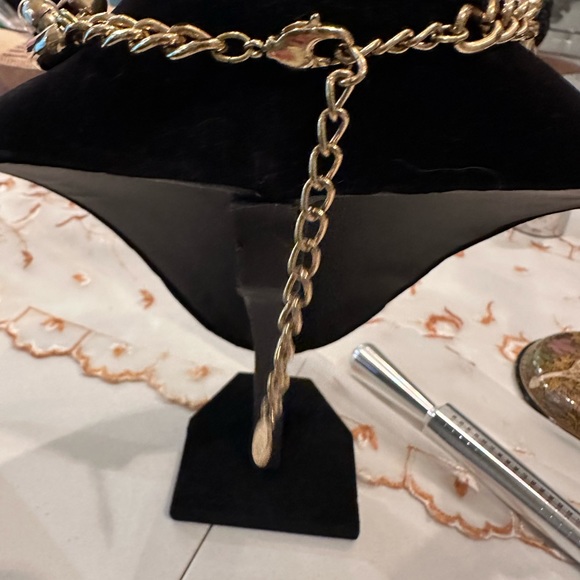 Shay Costume Chunky Choker necklace - Picture 2 of 8